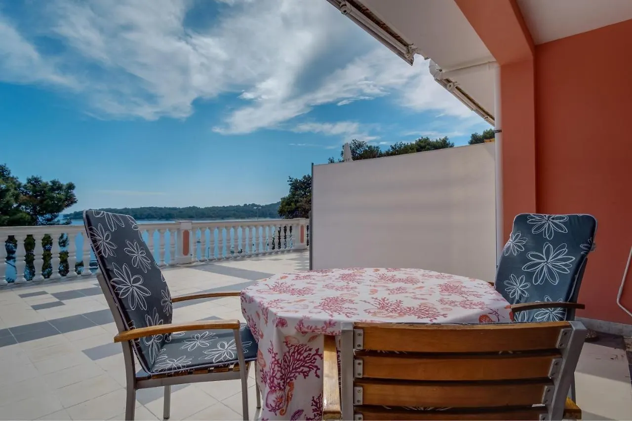 Apartments Villa Julija Mali Losinj