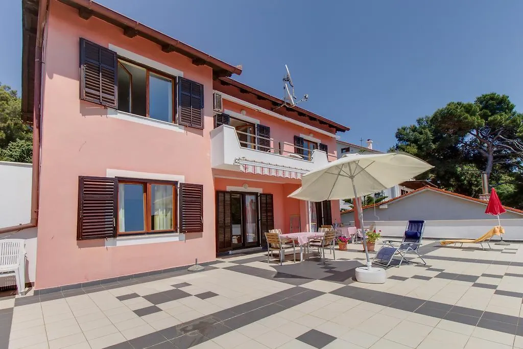 Apartments Villa Julija Mali Losinj