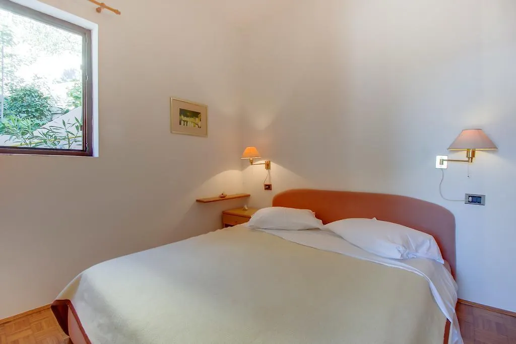 Apartments Villa Julija Mali Losinj